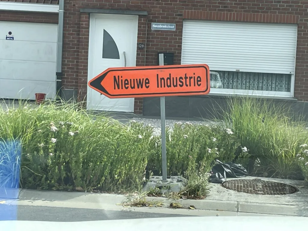 Wegenwerken: volg de omleiding nieuwe industrie